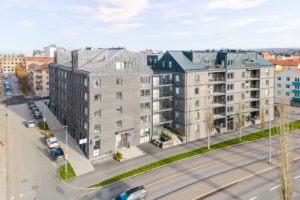 Domherren på Ulfsparregatan 43-45 – moderna hyreslägenheter i centrala Jönköping med gångavstånd till restauranger, shopping och grönområden.