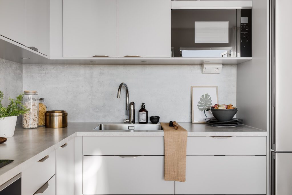 "Atmosfär i Karlastaden – en ny stadsdel i Göteborg med 125 moderna bostäder och närhet till service, natur och kommunikation."
