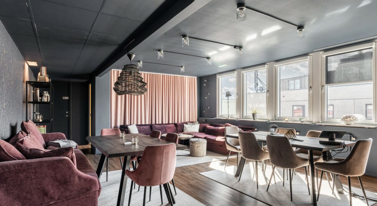 Västra Storgatan 12